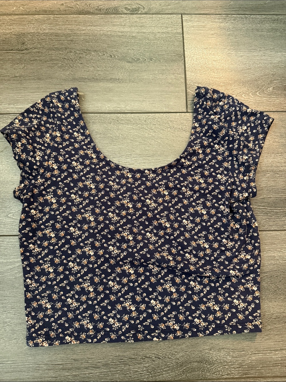 Charlotte Russe Navy Floral Scoop Crop Top
